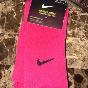 Nike Cushioned Knee High Socks in Pink